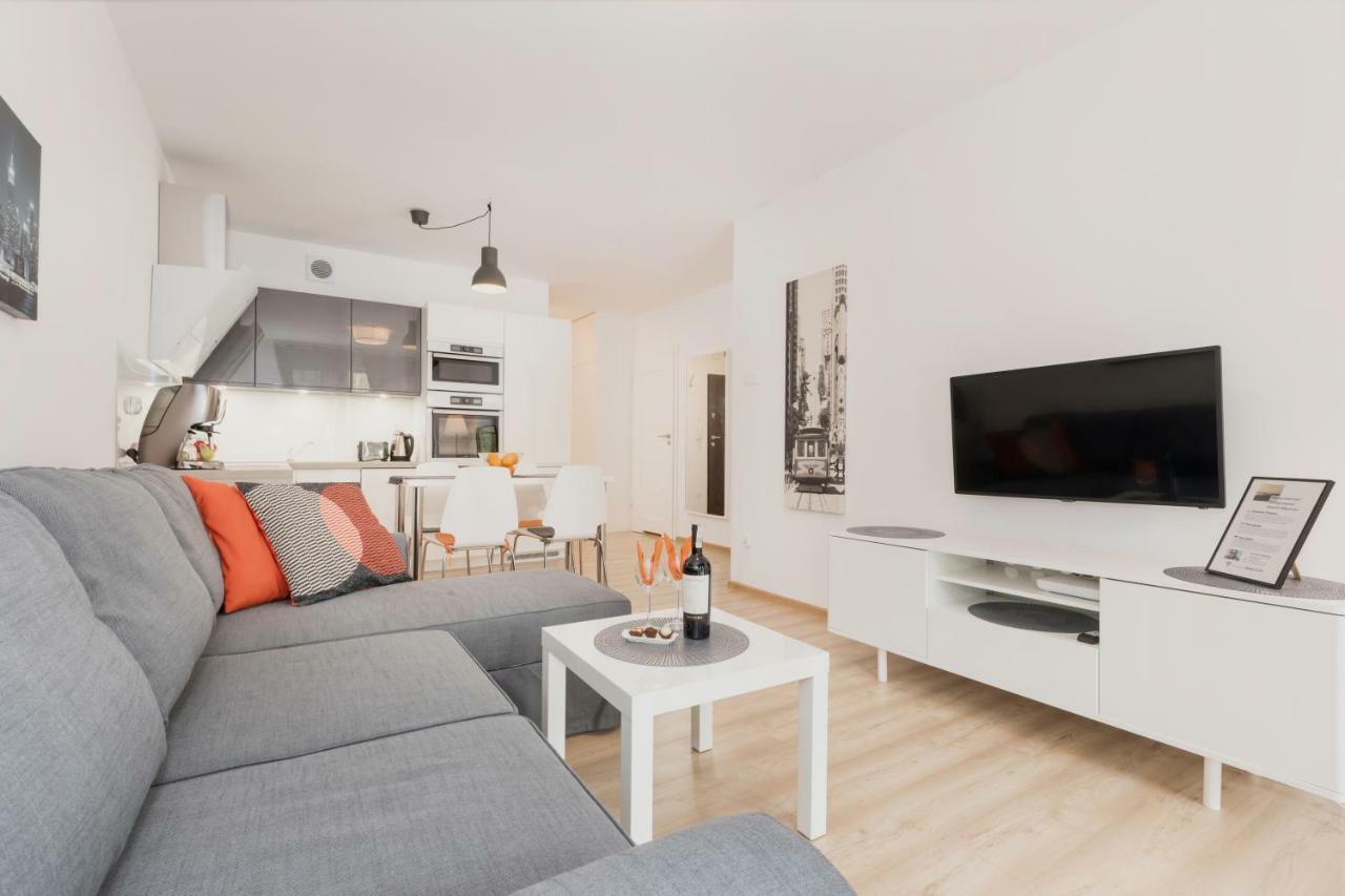 Grace Apartment II Kolobrzeg Exterior photo